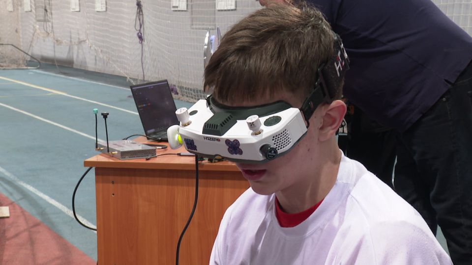 Белгородцы Данил Грязнов и Кирилл Лобань завоевали золото в гонках дронов на «Играх будущего» в Абу-Даби