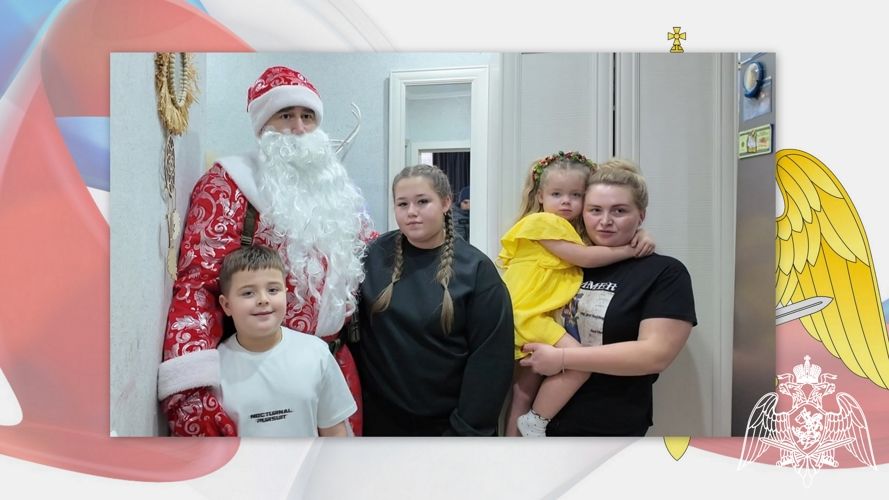 Руководитель регионального управления Росгвардии генерал-лейтенант полиции Дмитрий Мещерин исполнил мечту ребенка в рамках акции «Елка желаний»