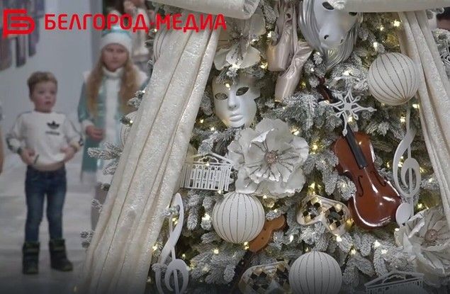 Белгородских деток, получивших ранения в результате обстрелов, поздравили с наступающими праздниками