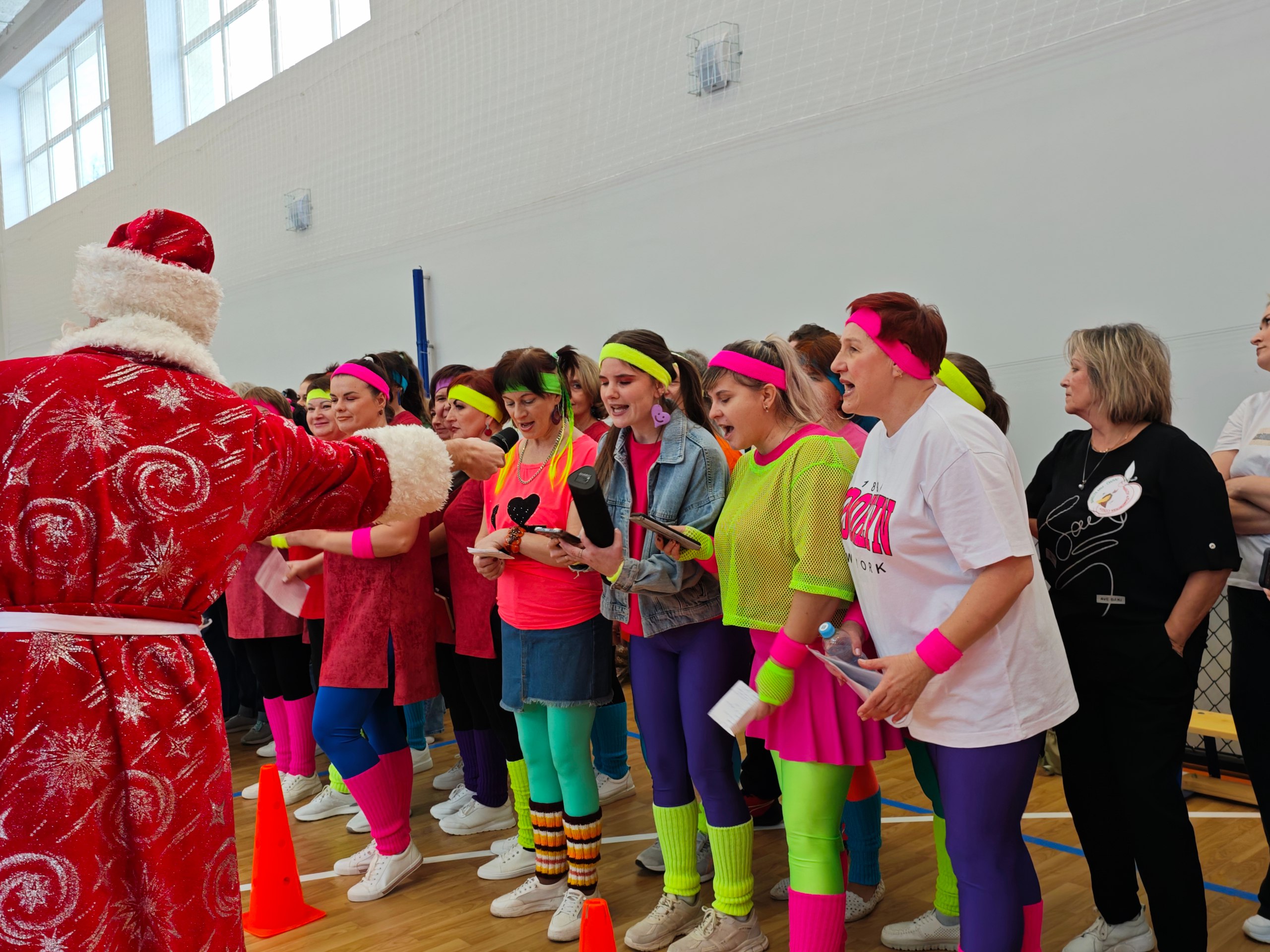 Николай Нестеров: Сегодня состоялся традиционный ежегодный фестиваль «Ёлка в кроссовках» среди работников сферы образования