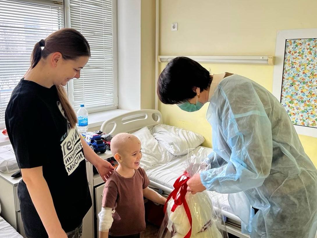 Татьяна Круглякова: Навестила мирных раненых, которые проходят лечение в медицинских учреждениях