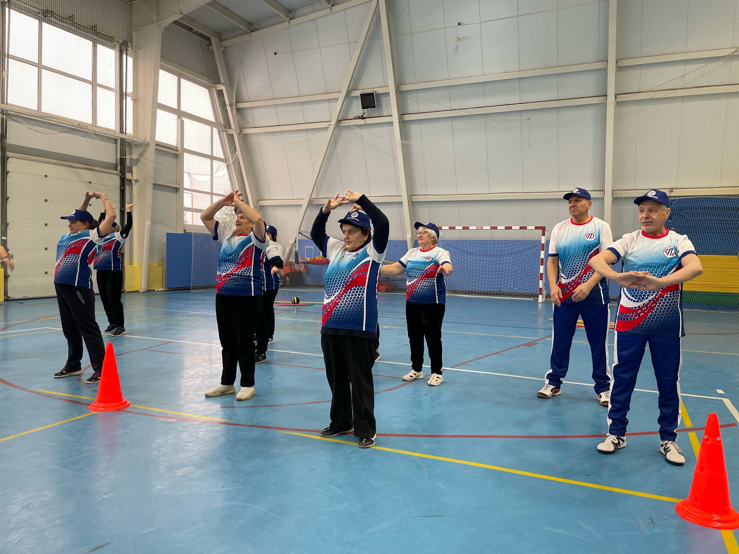 Андрей Миськов: В физкультурно-оздоровительном комплексе округа состоялся фестиваль «Серебряная Ёлка в кедах 2026»