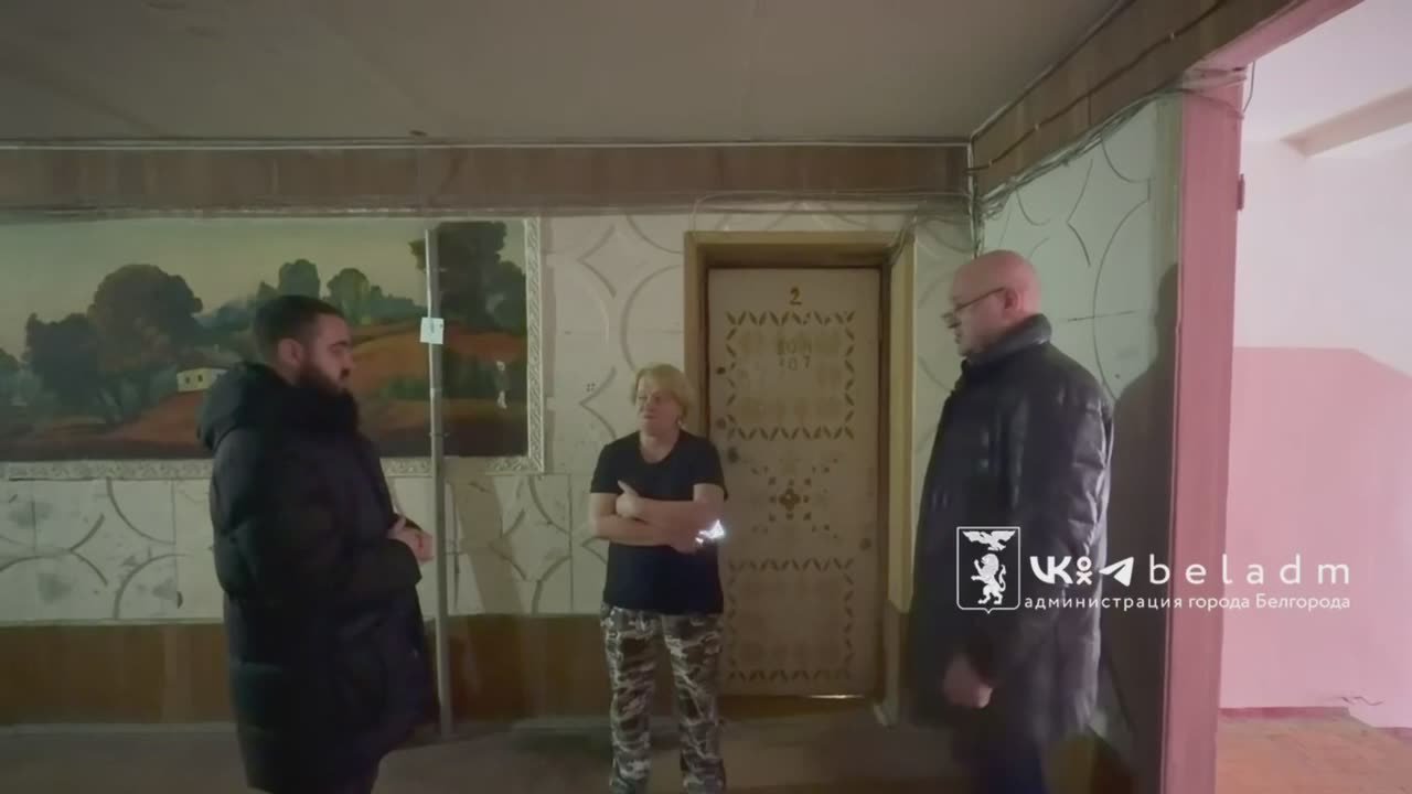 Заместитель мэра по строительству Дмитрий Дунайцев выехал проверить ход восстановления многоэтажного дома, пострадавшего от атаки БПЛА 4 октября