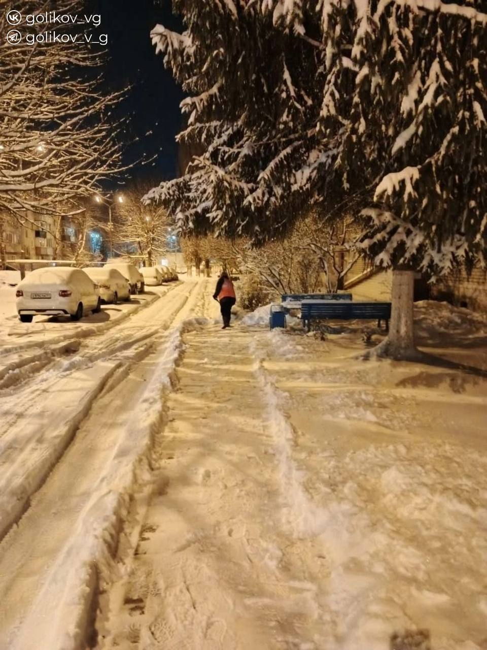 Снег в Белгородской области чистят свыше 1 100 единиц коммунальной техники и более 2 400 человек