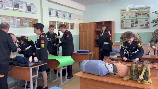 Михаил Лобазнов: В 50 школах нашего округа оснащены кабинеты для изучения основ безопасности и защиты Родины