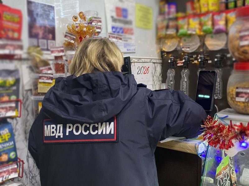 В Старом Осколе сотрудники полиции выявили факт реализации алкоголя подростку