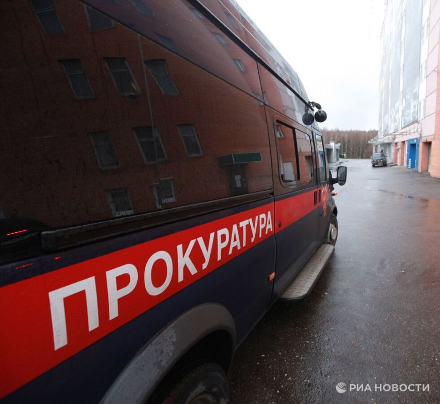 На юго-востоке Москвы на коляску с ребенком упала наледь