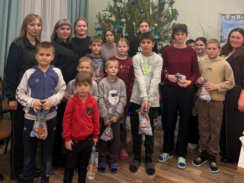 Сотрудники ПДН ОМВД России «Алексеевский» продолжают проводить беседы с детьми в целях профилактики совершения ими правонарушений