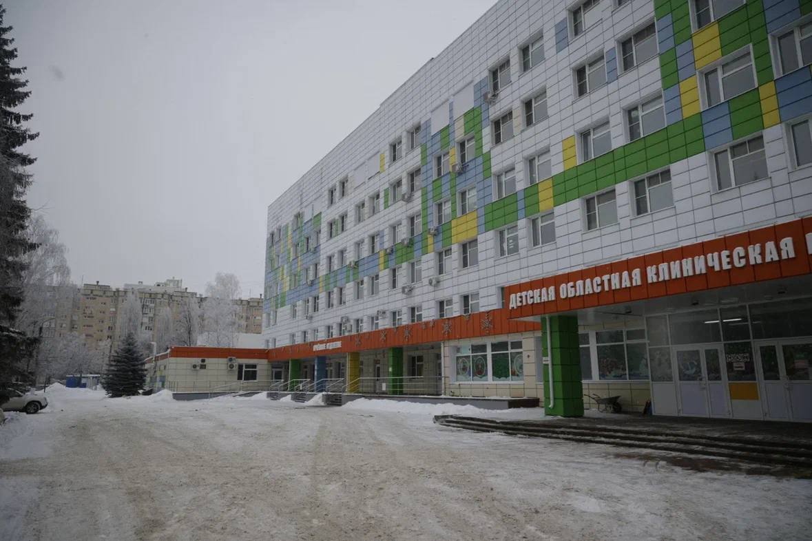 Дублёр губернатора Александр Шкодниченко посетил детскую областную клиническую больницу