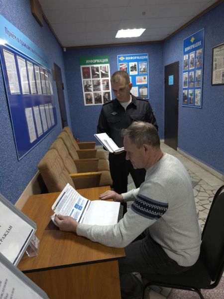 Председатель Общественного совета посетил волоконовский отдел полиции с проверкой