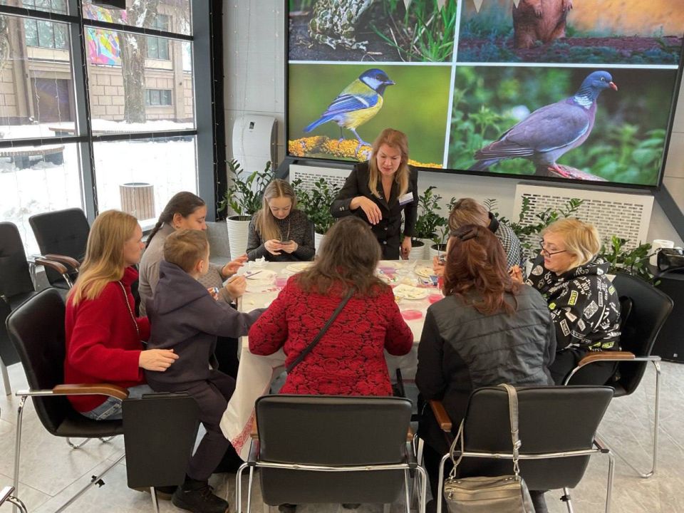Сегодня жители и гости города Белгорода на площадке Креатив-тауна познакомились с деятельностью Белгородской государственной специальной библиотекой для слепых имени В.Я. Ерошенко