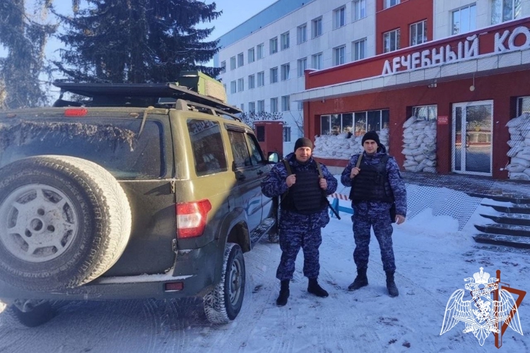 Белгородские росгвардейцы спасли мужчину, пострадавщего в результате атаки дрона ВСУ