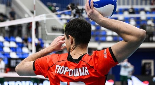 Волейболисты «Белогорья» уступили новосибирскому «Локомотиву»