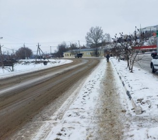 На дорогах Красногвардейского округа работают 19 единиц техники