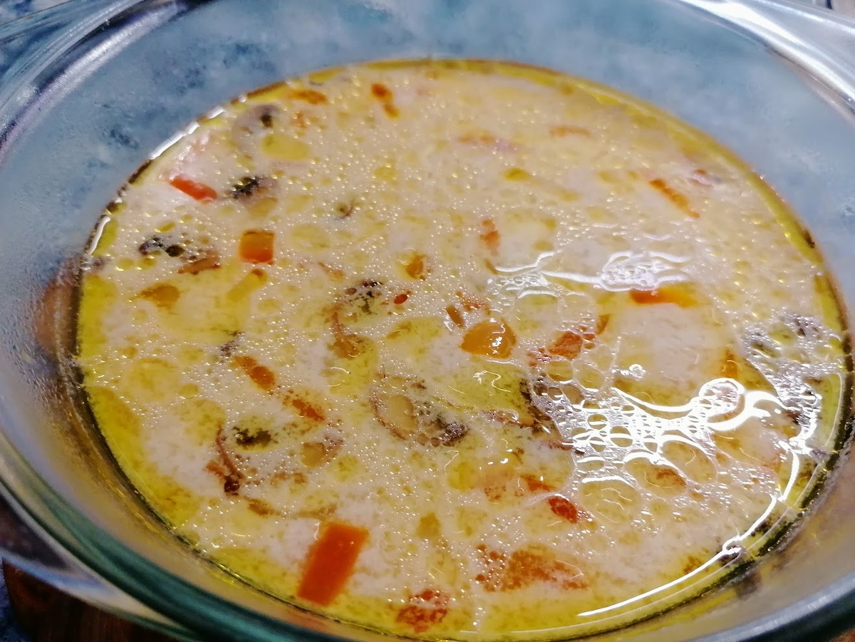 Грибной суп с сыром: спокойное объяснение простого уюта на плите