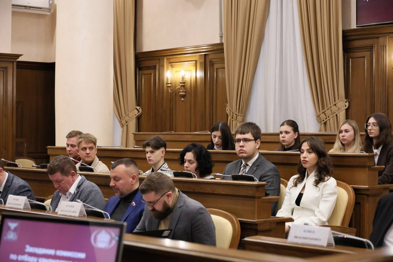 Завершился отбор кандидатов в новый состав Молодёжного парламента при Белгородской областной Думе — вчера члены конкурсной комиссии пообщались ещё с 23 яркими представителями белгородской молодёжи