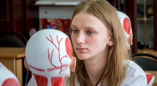 В Белгородской области ученики медклассов практикуются в профильных учреждениях