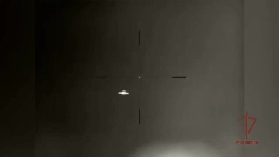 Кадры уничтожения беспилотников ВСУ бойцами Росгвардии в белгородском приграничье