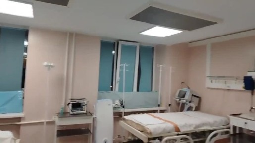 Тем временем больницы перешли на резервное питание
