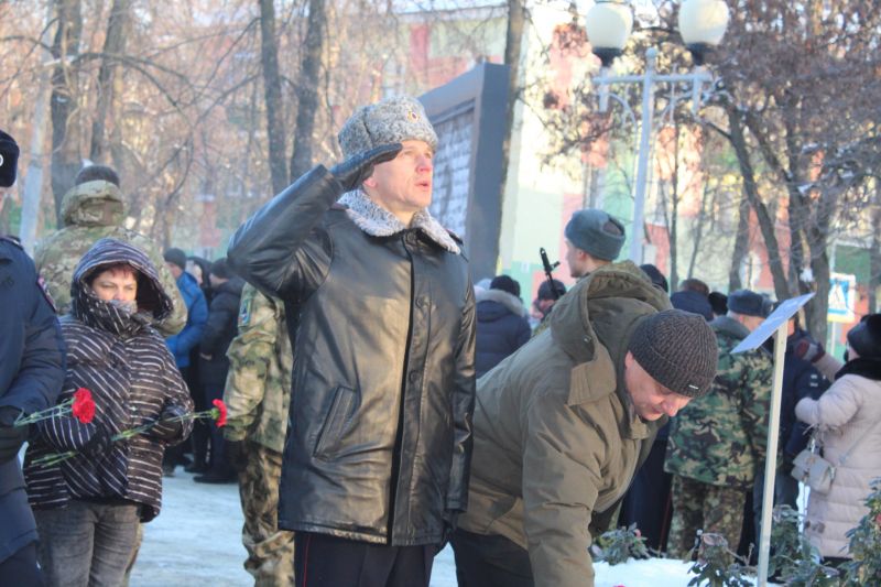 Губкинские полицейские приняли участие в мероприятиях, посвященных Дню освобождения города от немецко-фашистских захватчиков