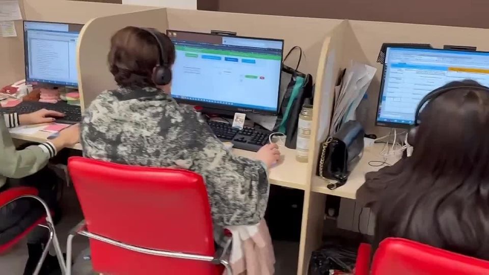 Операторы кол-центра в Белгороде принимают обращения жителей по номеру 122