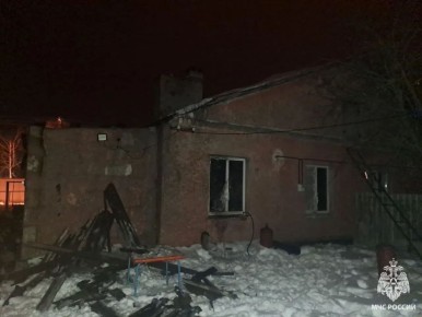 Трое детей успели выскочить, а 13-летняя девочка с младенцем на руках осталась в горящем доме