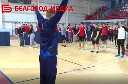 Победитель третьего сезона шоу «Титаны» на ТНТ Кирилл Бельский провёл открытую тренировку для белгородцев