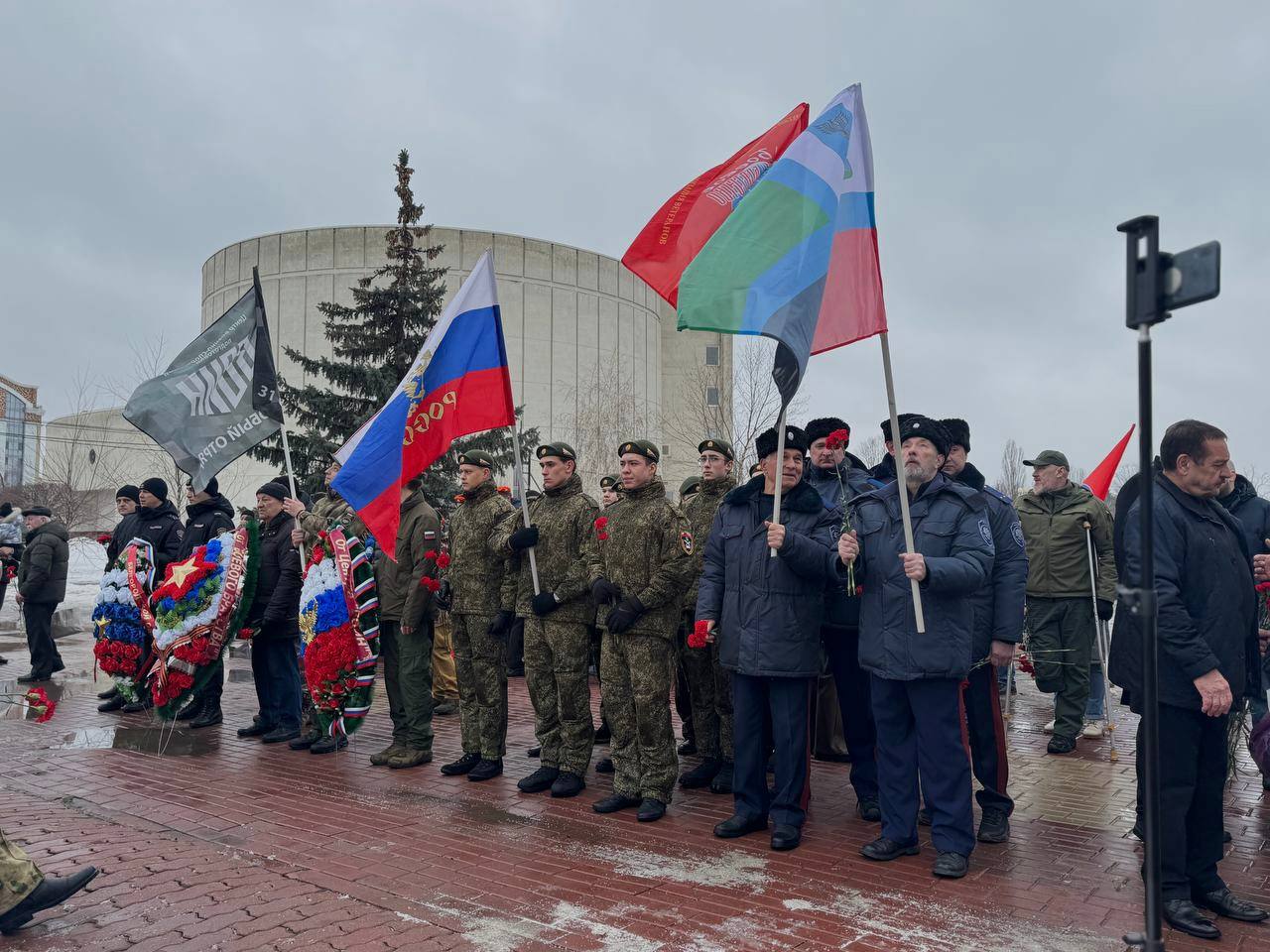 Сегодня мы вспоминаем россиян, с честью выполнявших свой служебный долг за пределами страны