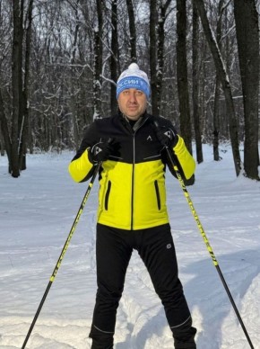 Белгородские полицейские по традиции приняли участие во Всероссийских спортивных соревнованиях «Лыжня России — 2026»