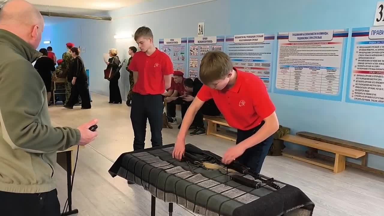 Татьяна Киричкова: В преддверии Дня защитника Отечества в Ровеньской школе №2 прошли соревнования по военно-спортивному многоборью «Zащитник» среди обучающихся 11 средних общеобразовательных школ нашего округа в рамках...