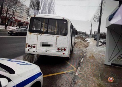 Женщина пострадала во время поездки на маршрутке в Белгороде
