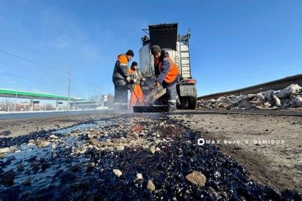 В Белгороде продолжается ямочный ремонт