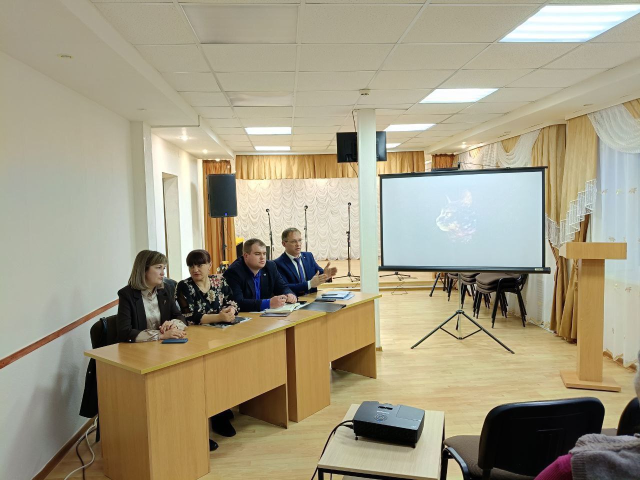 Друзья, ежедневные встречи с жителями Яковлевского округа продолжаются