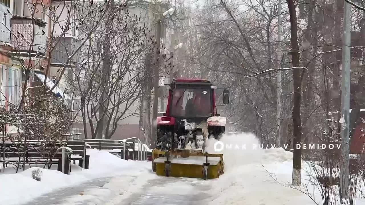 Валентин Демидов: Коммунальный блок переведен на усиленный режим работы с раннего утра в связи со снегопадом