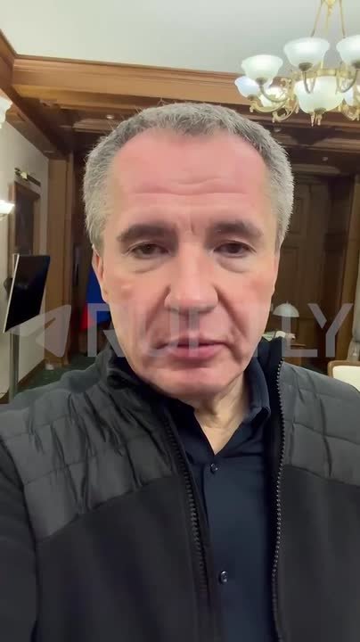 «Своих проблем много, а тут еще утром губернаторы ходят в темноте непонятно зачем»: губернатор Белгородской области Гладков рассказал, что опоздал на работу, потому что местные отказались его подвезти