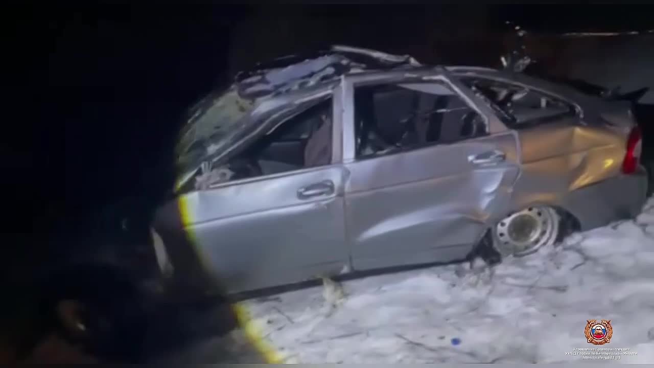 #СВОДКА_ДТП. По предварительным данным, вчера около 01 часа 50 минут на 7 км автодороги «Валуйки - Казинка - Вериговка» Валйского округа 23-летний водитель автомобиля «ВАЗ 217230» не справился с управлением и совершил съезд...