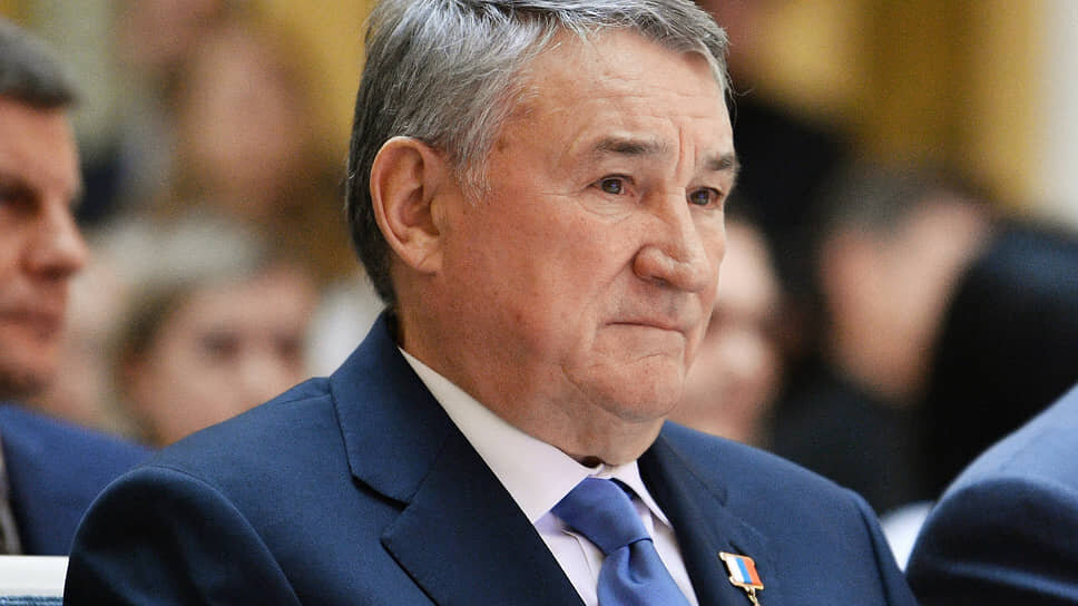 Депутатам напомнили о праве не декларировать доходы