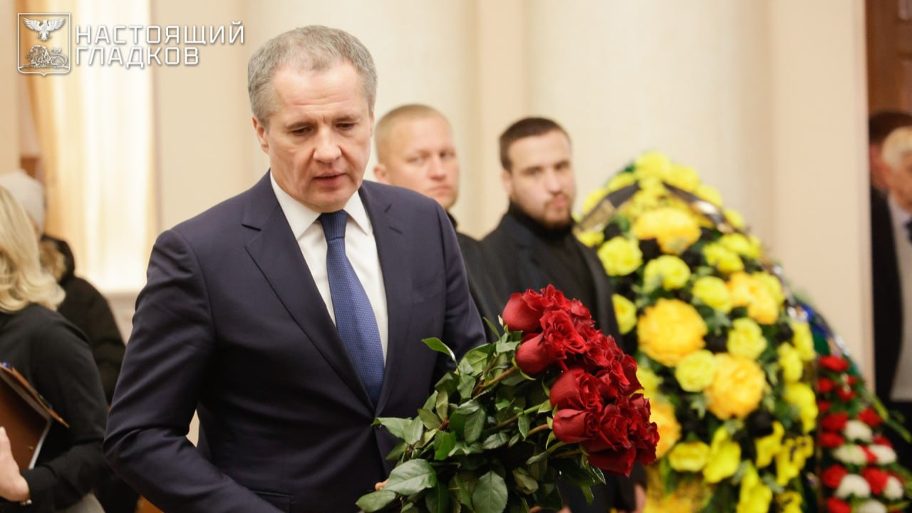 В Белгороде простились с Почётным гражданином области Николаем Асыкой