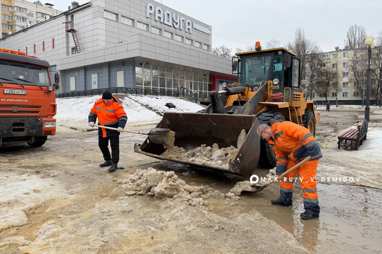 Валентин Демидов: Уборка города от снега и наледи продолжается