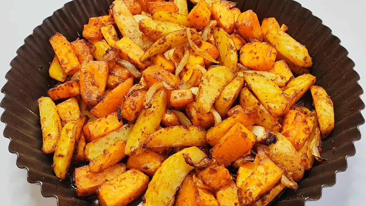Запеченные овощи: Как приготовить идеальную тыкву, картошку и лук в духовке