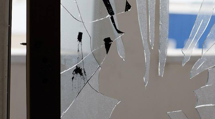 Жительнице Яковлевского округа пообещали ускорить восстановление жилья