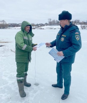 Краснояружские спасатели проводят профилактику на водоёмах