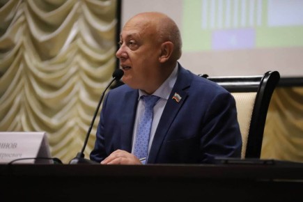 Друзья!. На сайте Госуслуг продолжается Народное голосование III Всероссийской муниципальной премии «Служение»