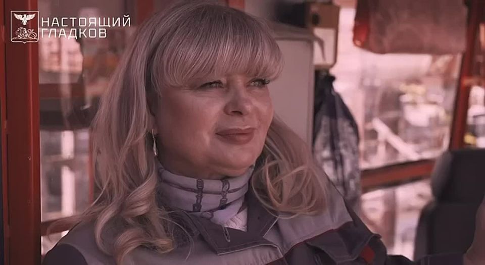 Вячеслав Гладков: Дорогие женщины и девушки Белгородской области, поздравляю вас с Международным женским днем — 8 Марта!