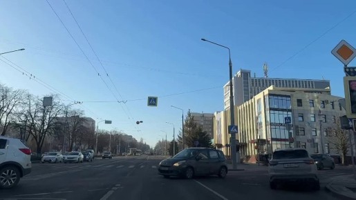 Доброе утро, друзья. Желаем вам хороших, а главное - безопасных выходных не забывайте о соблюдении дорожных правил и будьте осторожны на дороге Берегите себя и других участников дорожного движения