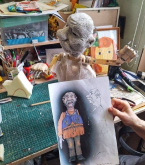 В цехах Белгородского театра кукол «рождаются» герои к новому спектаклю «Кукольных дел людишки» по произведениям Михаила Евграфовича Салтыкова-Щедрина