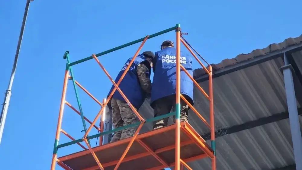 Игорь Кастюкевич: Волонтеры лагеря Единой России «Белгородский рубеж» помогли в защите важного социального объекта в Белгородской области