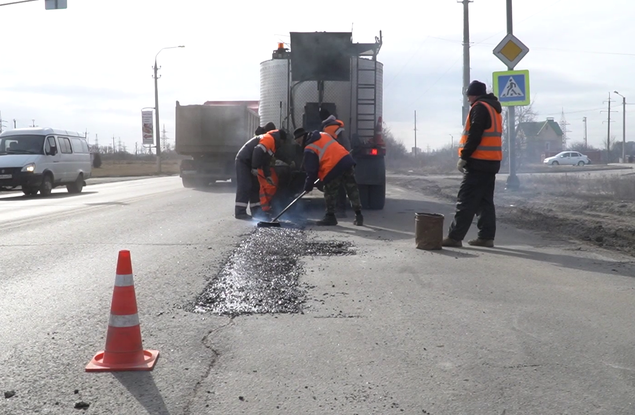 До начала мая в Белгороде планируют заделать 18 600 м? дорожных выбоин