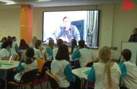 Более 240 белгородских школьников поучаствовали в конкурсе видеороликов «Медкласс – будущее начинается с нас!»