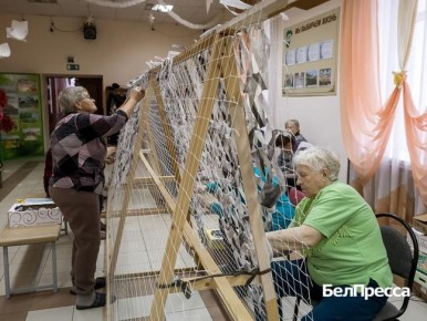 «Дети из Ломово собирали игрушки, а наставники организованно отвезли их в Корочу, где из них сшили подушки для бойцов»